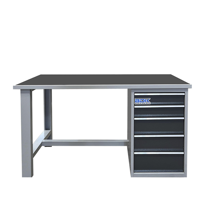 Banco metálico - mobiliario industrial BDK