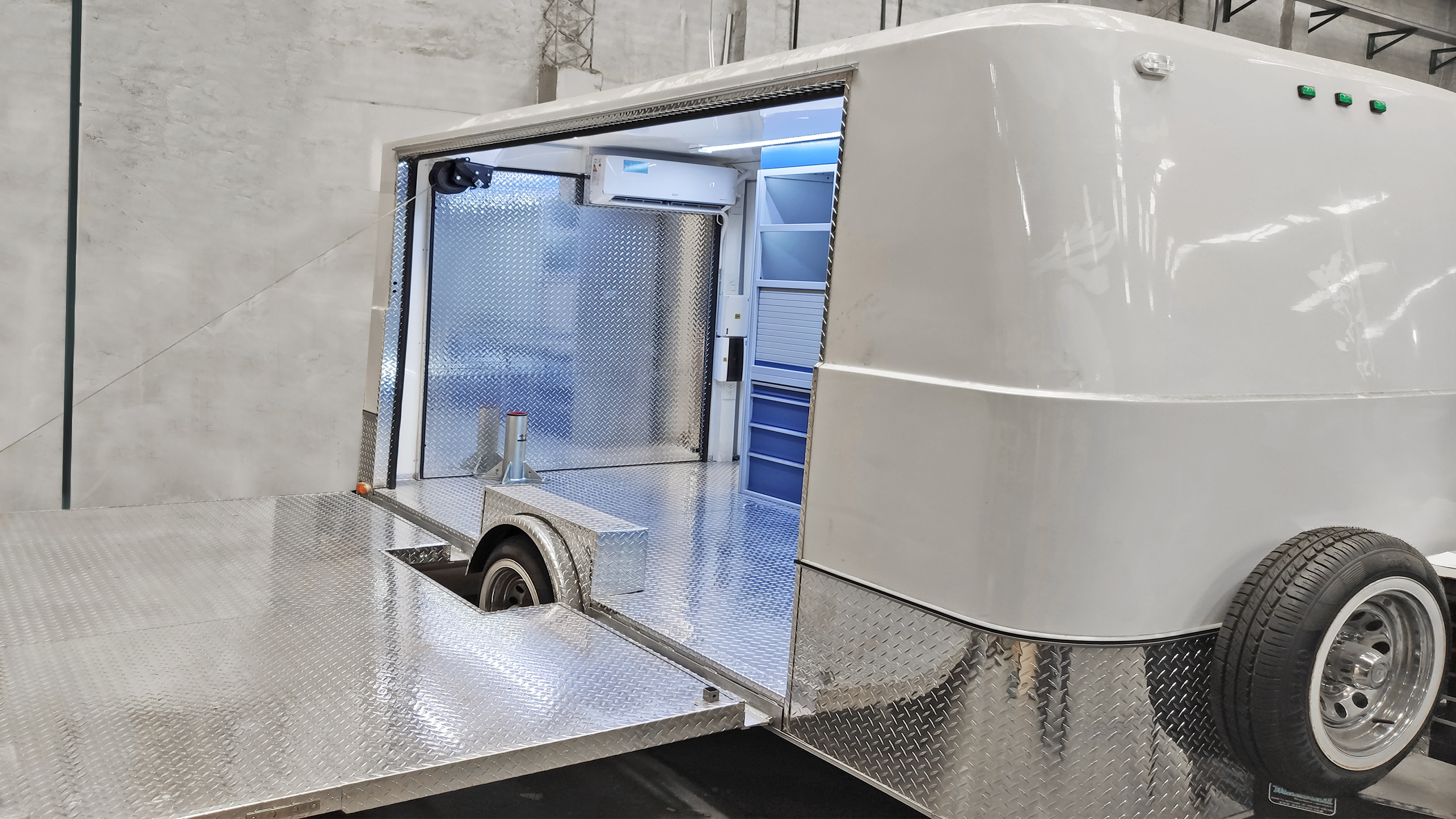 Equipamiento Taller Movil BDK Design - trailer