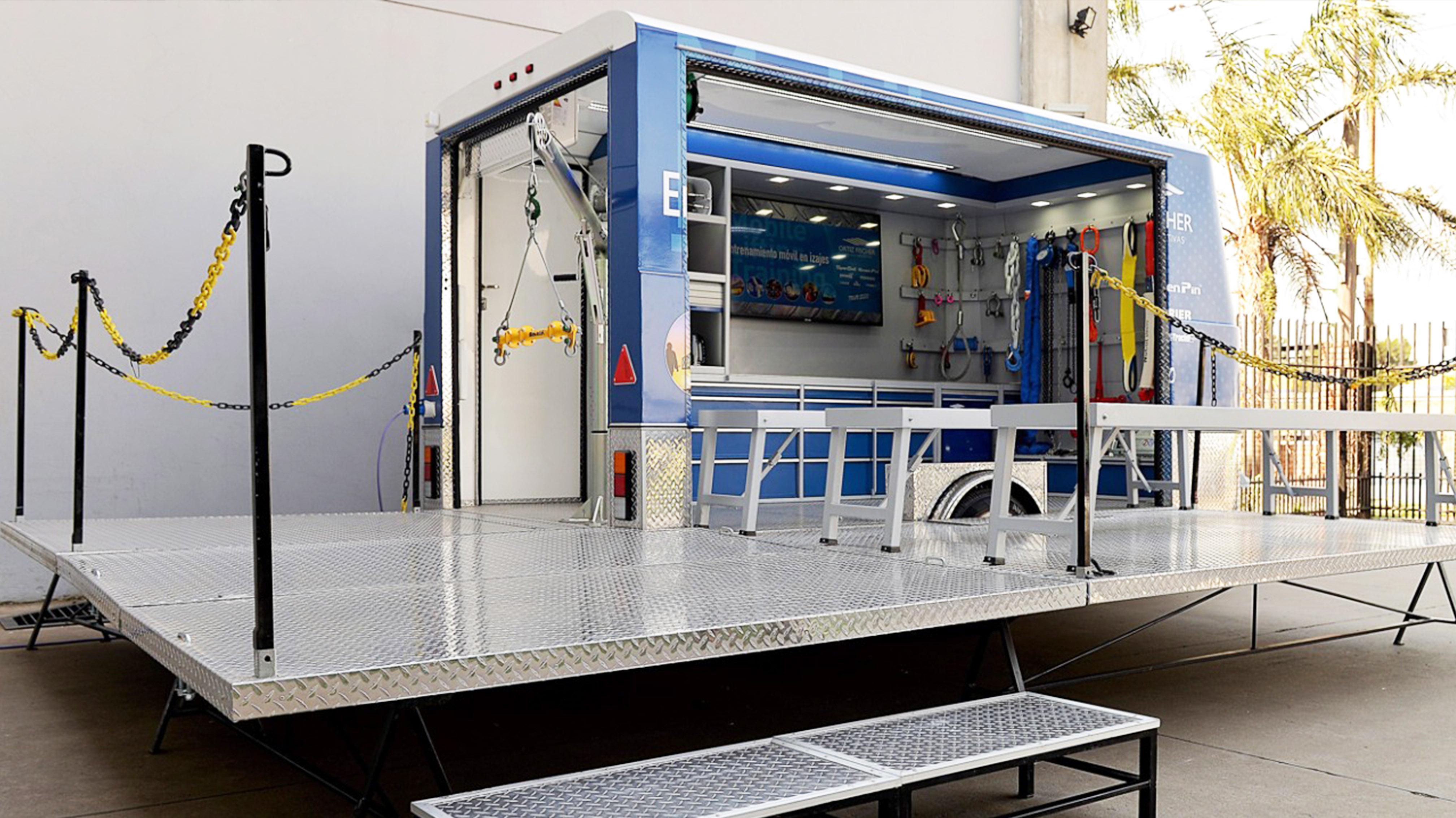 Equipamiento Taller Movil BDK Design - trailer