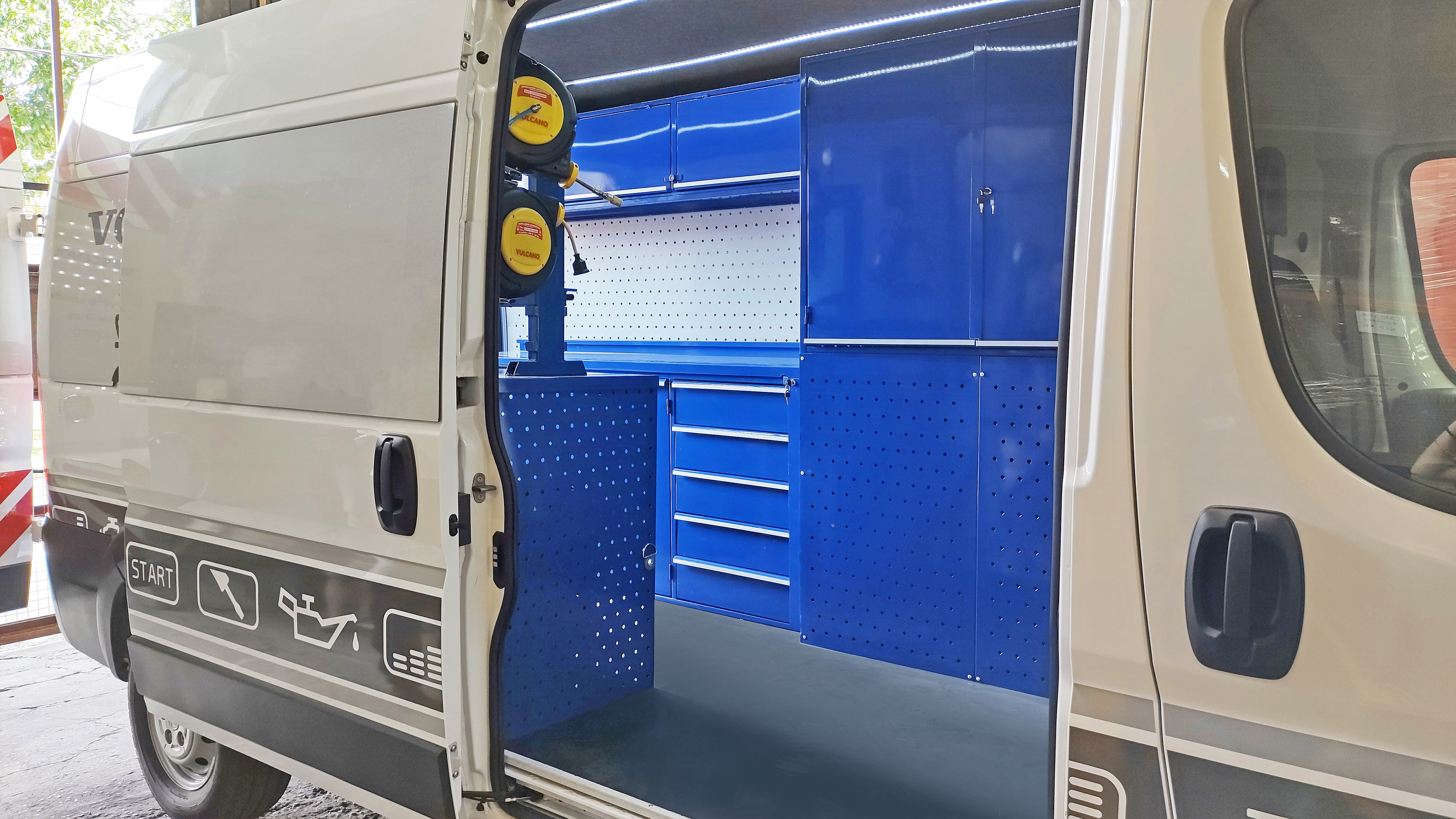 Equipamiento vehicular BDK Design